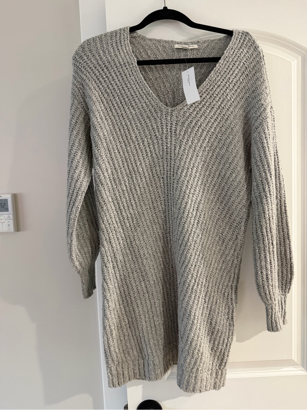 American Eagle Outfitters Gray V-Neck Chunky Knit Sweater